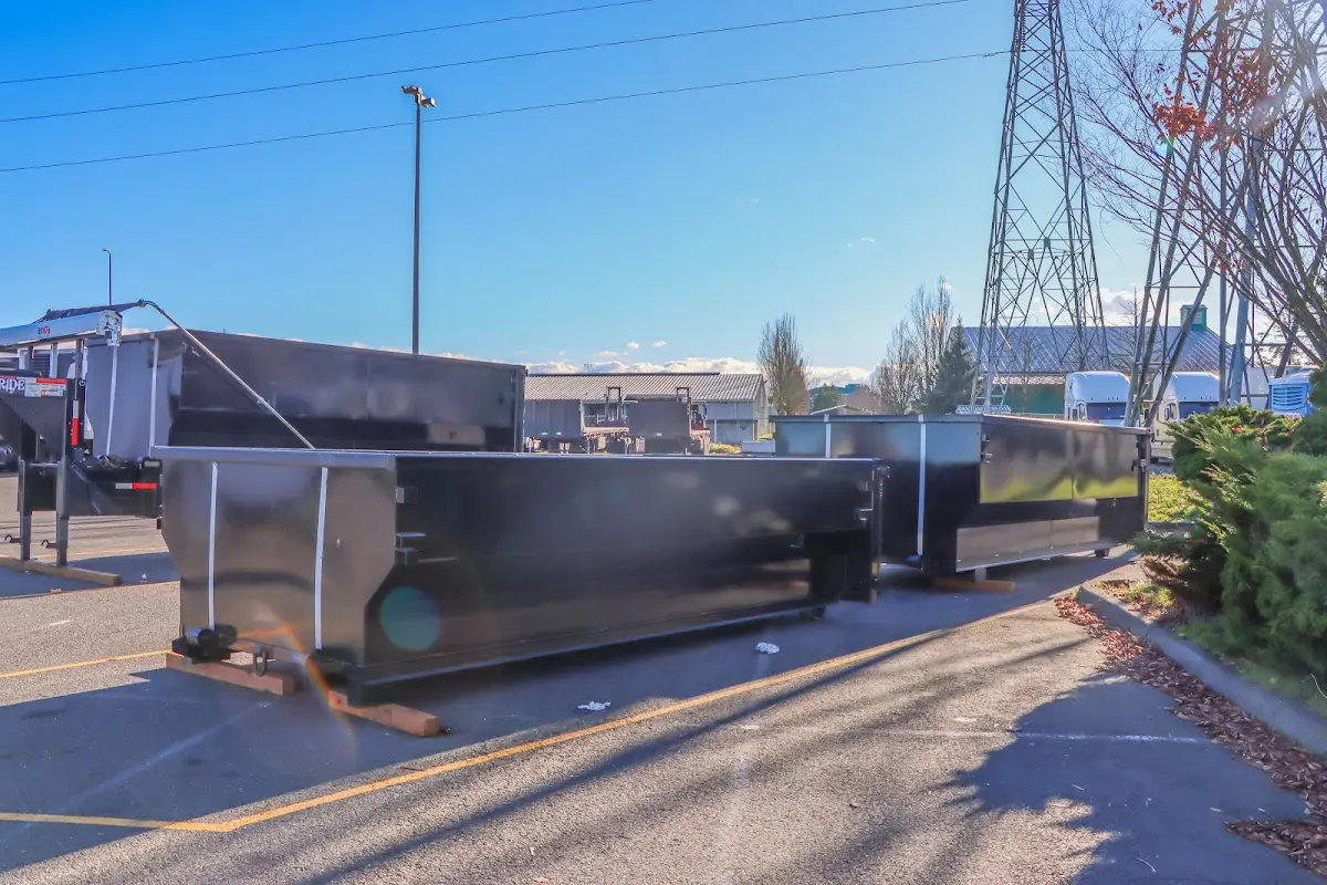 Professional dumpster rental and junk removal service in Girard